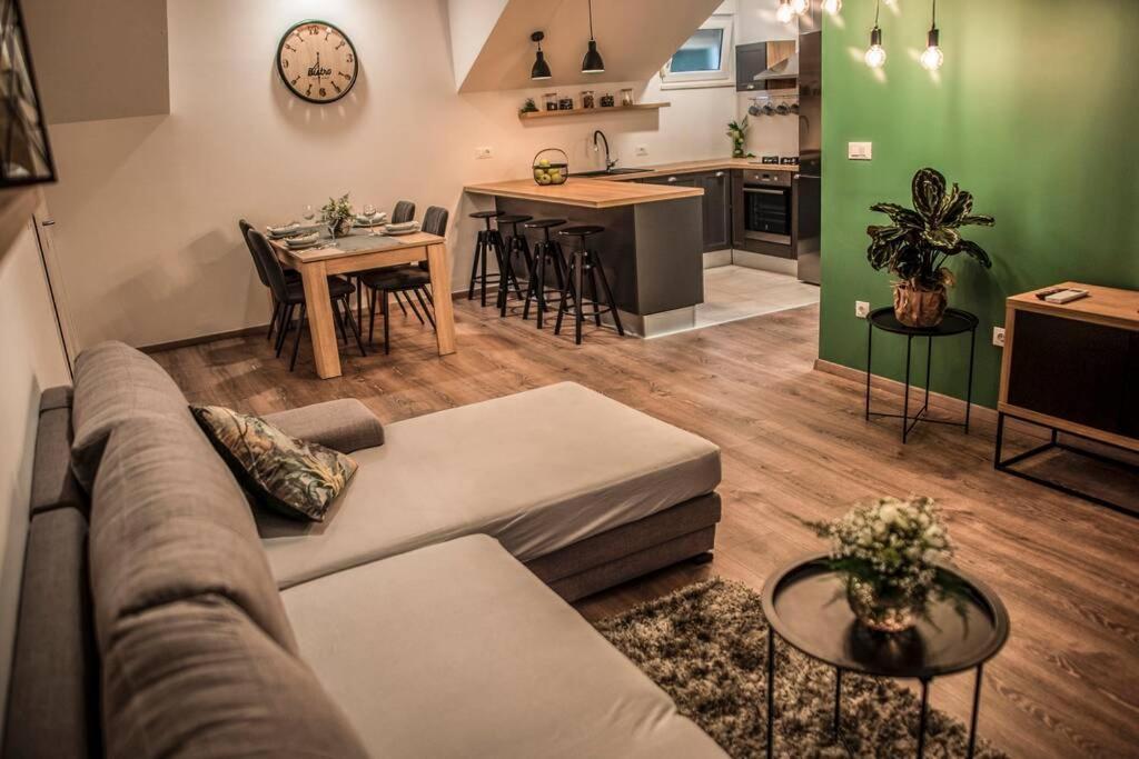Апартаменты Soul House Омиш Экстерьер фото